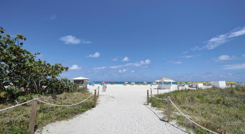 Ocean Spray Hotel Miami Beach Exterior foto